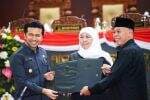 Khofifah-Emil Dardak Menang Telak di Quick Count Pilkada Jatim Khofifah-Emil Dardak Menang Telak di Quick Count Pilkada Jatim