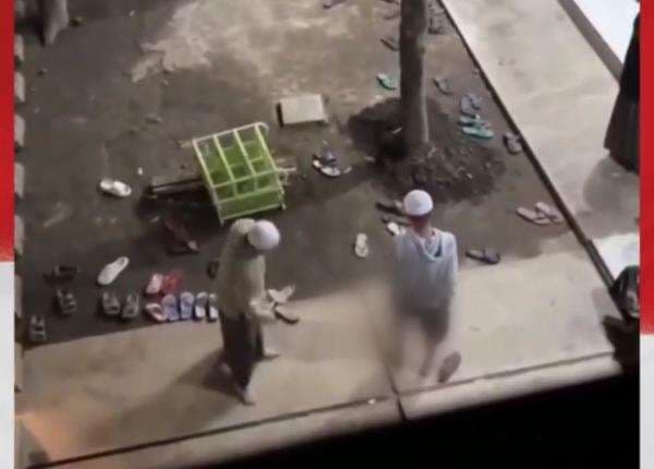 Viral! Santri di Malang Dicambuk Kiai hingga Kakinya Melepuh Viral! Santri di Malang Dicambuk Kiai hingga Kakinya Melepuh
