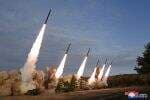 Kim Jong-un Awasi Latihan Tembak Korut Libatkan Peluncur Roket Super Besar
