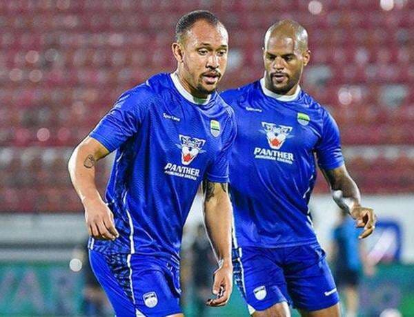 Kisah Bek Asing Persib Bandung Gustavo Franca, Terkejut Liga Indonesia Begitu Kuat Kisah Bek Asing Persib Bandung Gustavo Franca, Terkejut Liga Indonesia Begitu Kuat