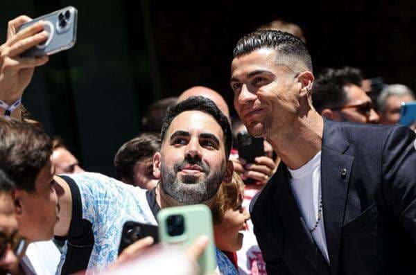 Kisah Cristiano Ronaldo yang Dihina Paris Hilton, Disebut Banci! Kisah Cristiano Ronaldo yang Dihina Paris Hilton, Disebut Banci!