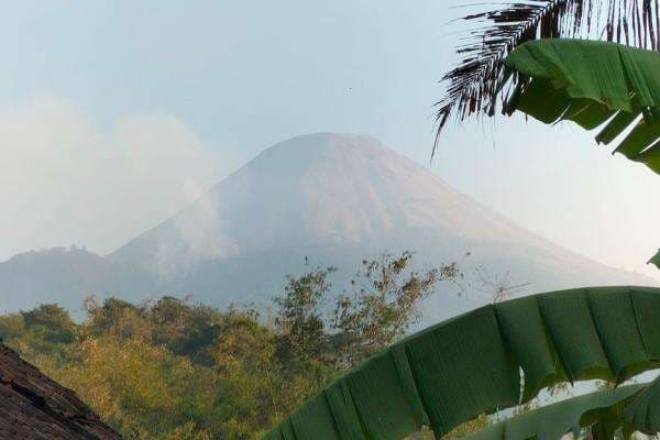 Kisah Gunung Penanggungan Jadi Petunjuk Jalan Pedagang China ke Kerajaan Panjalu Kisah Gunung Penanggungan Jadi Petunjuk Jalan Pedagang China ke Kerajaan Panjalu