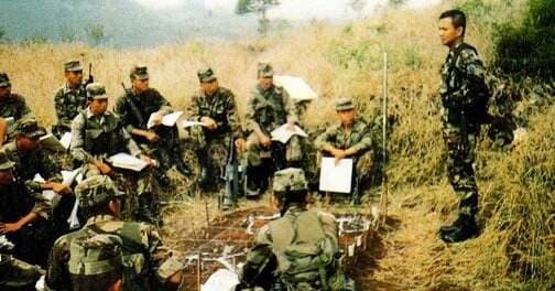 Kisah Murkanya Jenderal Sintong Panjaitan ke Prabowo Kisah Murkanya Jenderal Sintong Panjaitan ke Prabowo