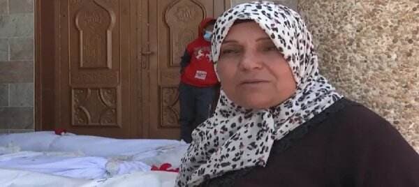 Kisah Seorang Ibu yang Tak Kenal Lelah Mencari Anaknya yang Tewas di Kuburan Massal Gaza