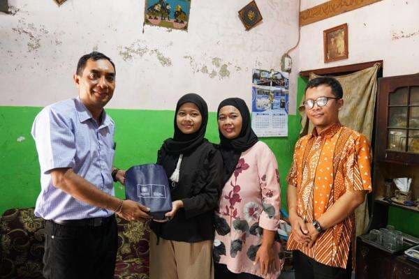 Kisah Shareent, Lolos ke FEB UGM Tanpa Tes dan Bebas Biaya Kuliah Hingga Lulus Kisah Shareent, Lolos ke FEB UGM Tanpa Tes dan Bebas Biaya Kuliah Hingga Lulus