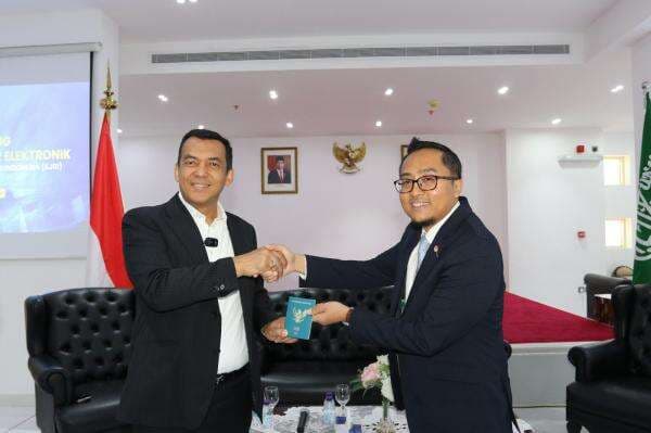 10 Contoh Bacaan Ikhfa Syafawi di Surat Al Baqarah 10 Contoh Bacaan Ikhfa Syafawi di Surat Al Baqarah