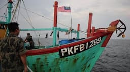 KKP Amankan Kapal Ikan Asing Malaysia di Selat Malaka