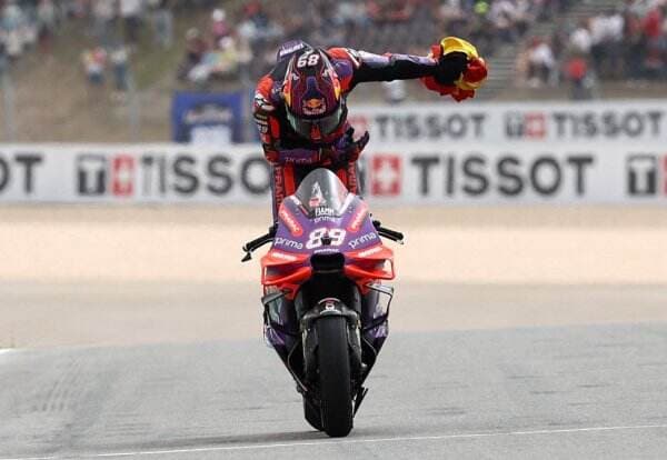 Klasemen MotoGP 2024 Kelar Race MotoGP Portugal 2024: Jorge Martin Geser Francesco Bagnaia di Puncak
