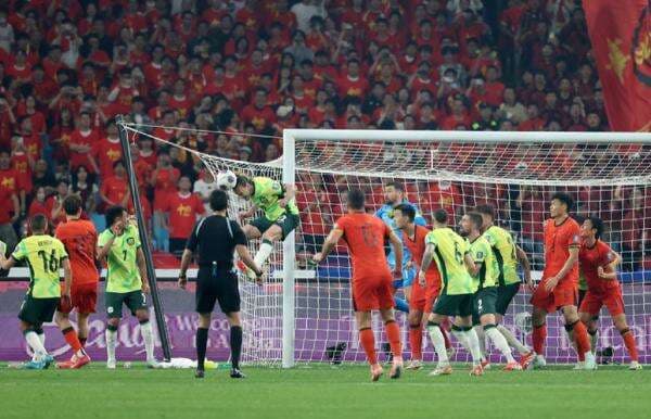 Klasemen Sementara Grup C Kualifikasi Piala Dunia 2026 Zona Asia Kelar Jepang vs Arab Saudi dan China vs Australia: Timnas Indonesia Keempat! Klasemen Sementara Grup C Kualifikasi Piala Dunia 2026 Zona Asia Kelar Jepang vs Arab Saudi dan China vs Australia: Timnas Indonesia Keempat!