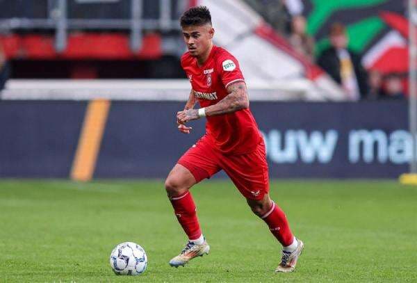 Klub Liga Italia hingga Liga Spanyol Ingin Boyong Bek Timnas Indonesia Mees Hilgers pada Januari 2025! Klub Liga Italia hingga Liga Spanyol Ingin Boyong Bek Timnas Indonesia Mees Hilgers pada Januari 2025!