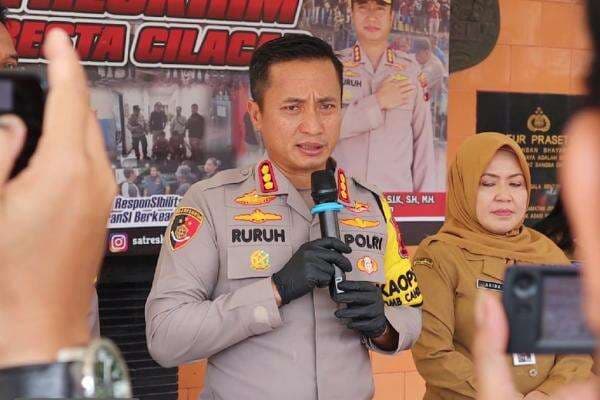 Profil Kombes Ruruh Wicaksono, Kapolresta Cilacap Jadi Ajudan Gibran Profil Kombes Ruruh Wicaksono, Kapolresta Cilacap Jadi Ajudan Gibran