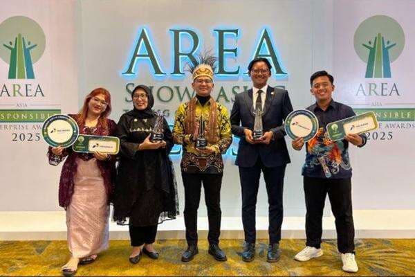 Perang Terbuka Pangeran Diponegoro dengan Residen Belanda dan Danurejo Akibat Pemasangan Patok Tanah Perang Terbuka Pangeran Diponegoro dengan Residen Belanda dan Danurejo Akibat Pemasangan Patok Tanah