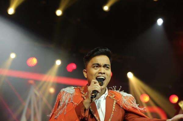 Mengenal Azril, Peserta Asal Sumut yang Siap Bertarung di Top 6 Kontes KDI 2024 Mengenal Azril, Peserta Asal Sumut yang Siap Bertarung di Top 6 Kontes KDI 2024