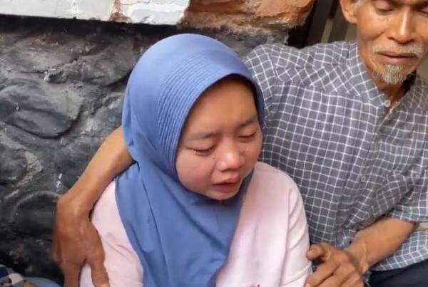 Cerita Pilu Penjual Gorengan Temukan Putrinya Tewas di Pesta Pernikahan Anak KDM Cerita Pilu Penjual Gorengan Temukan Putrinya Tewas di Pesta Pernikahan Anak KDM