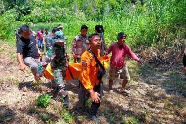 Tragis! Pria di Simalungun Tewas Tenggelam saat Mandi Bersama Adik di Sungai Asahan Tragis! Pria di Simalungun Tewas Tenggelam saat Mandi Bersama Adik di Sungai Asahan