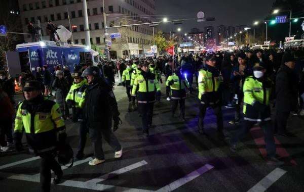 Korsel Darurat Militer, WNI Diimbau Tetap Tenang dan Waspada Korsel Darurat Militer, WNI Diimbau Tetap Tenang dan Waspada