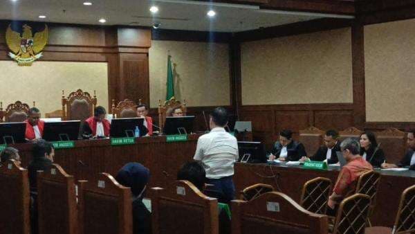 Breaking News! Crazy Rich Surabaya Divonis 15 Tahun Kasus Korupsi Jual Beli Emas Antam Breaking News! Crazy Rich Surabaya Divonis 15 Tahun Kasus Korupsi Jual Beli Emas Antam