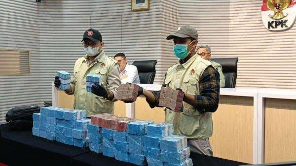 KPK Sebut 85 Pegawai Kemnaker Diduga Ikut Nikmati Uang Hasil Pemerasan TKA KPK Sebut 85 Pegawai Kemnaker Diduga Ikut Nikmati Uang Hasil Pemerasan TKA