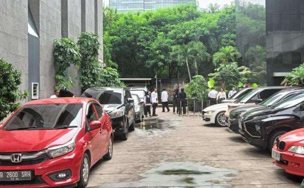 KPK Sita 13 Kendaraan dari Kasus Kemnaker, Ada BMW hingga Wuling KPK Sita 13 Kendaraan dari Kasus Kemnaker, Ada BMW hingga Wuling