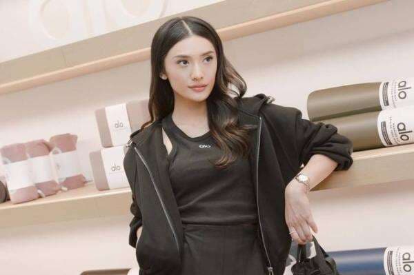 Kronologi Anissa Aziza Istri Raditya Dika Diikuti Orang Tak Dikenal di Mal Kronologi Anissa Aziza Istri Raditya Dika Diikuti Orang Tak Dikenal di Mal