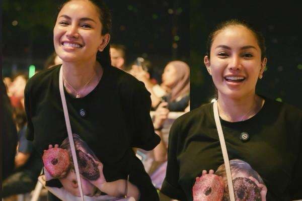 Kronologi Nikita Mirzani Desak Hakim Lanjutkan Sidang Saksi: Berobat Bisa Besok Pak! Kronologi Nikita Mirzani Desak Hakim Lanjutkan Sidang Saksi: Berobat Bisa Besok Pak!