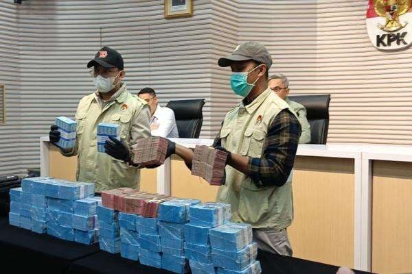 Kronologi OTT 3 Anggota DPRD OKU dan Kepala Dinas, Uang Rp2,6 Miliar hingga Fortuner Diamankan Kronologi OTT 3 Anggota DPRD OKU dan Kepala Dinas, Uang Rp2,6 Miliar hingga Fortuner Diamankan