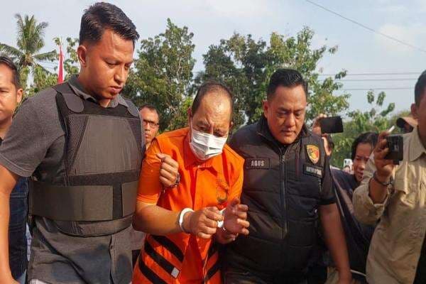 Kronologi Sopir Travel Lampung Dibunuh hingga Dibuang Penumpang ke Kolong Jembatan Kronologi Sopir Travel Lampung Dibunuh hingga Dibuang Penumpang ke Kolong Jembatan