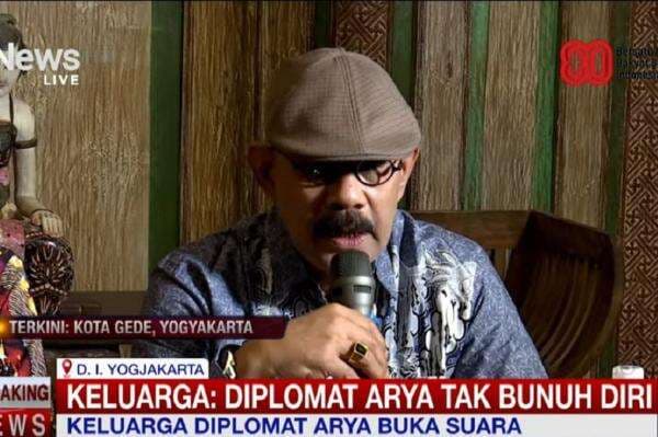 Keluarga Yakin Diplomat Kemlu Arya Daru Tak Bunuh Diri, Ini Alasannya Keluarga Yakin Diplomat Kemlu Arya Daru Tak Bunuh Diri, Ini Alasannya