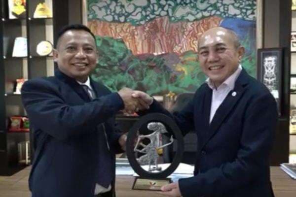 Kuatkan Ekonomi Borneo, Partai Perindo-Kementerian Pemuda, Olahraga, dan Pengembangan Kewirausahaan Sarawak Siap Kolaborasi Kuatkan Ekonomi Borneo, Partai Perindo-Kementerian Pemuda, Olahraga, dan Pengembangan Kewirausahaan Sarawak Siap Kolaborasi