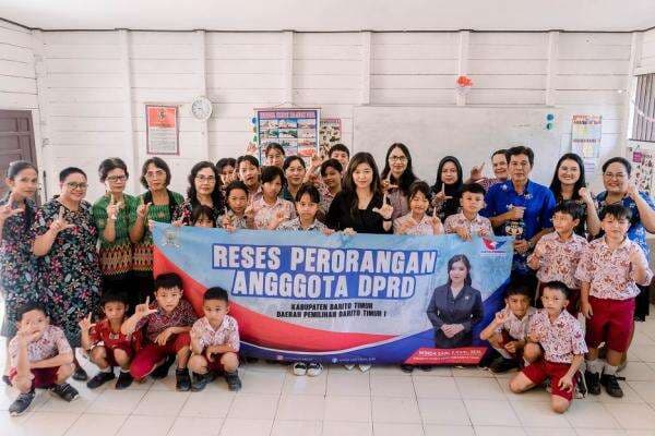 Kunjungi SD Negeri Barito Timur, Legislator Partai Perindo Winda Sari Bakal Perjuangkan Perbaikan Gedung Sekolah Kunjungi SD Negeri Barito Timur, Legislator Partai Perindo Winda Sari Bakal Perjuangkan Perbaikan Gedung Sekolah