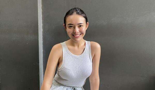 Kurang Puas, Amanda Manopo Ajari Reza Arap Jilat Wajahnya Kurang Puas, Amanda Manopo Ajari Reza Arap Jilat Wajahnya