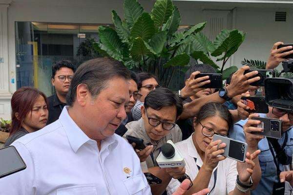 Kurs Rupiah Ambruk ke Rp16.622/USD, Respons Airlangga Biasa Aja Kurs Rupiah Ambruk ke Rp16.622/USD, Respons Airlangga Biasa Aja