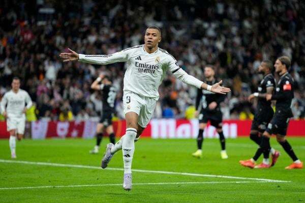 Kylian Mbappe Menggila! Cetak Gol Free Kick Pertama dalam Karier, Samai Rekor Ronaldo! Kylian Mbappe Menggila! Cetak Gol Free Kick Pertama dalam Karier, Samai Rekor Ronaldo!