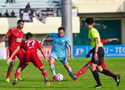 Buntut Ricuh, Laga Persela Lamongan vs Persijap Jepara Resmi Dilanjutkan Pagi Ini dan Pindah Venue! Buntut Ricuh, Laga Persela Lamongan vs Persijap Jepara Resmi Dilanjutkan Pagi Ini dan Pindah Venue!