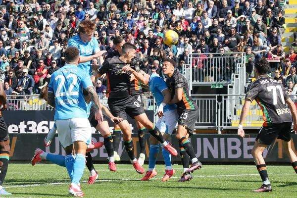 Hasil Venezia vs Napoli di Liga Italia 2024-2025: Jay Idzes Dkk Tahan Tamunya 0-0 Hasil Venezia vs Napoli di Liga Italia 2024-2025: Jay Idzes Dkk Tahan Tamunya 0-0