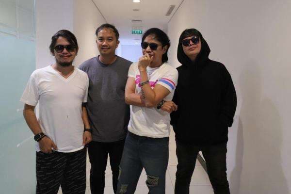 Lagu Tunggu Saja Dituding Mirip Batas Senja, Radja: Selain Donatur Dilarang Ngatur Lagu Tunggu Saja Dituding Mirip Batas Senja, Radja: Selain Donatur Dilarang Ngatur