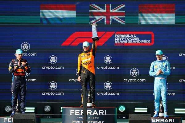 Lando Norris Asapi Max Verstappen di F1 GP Miami 2024, Red Bull Racing Soroti Kebangkitan McLaren Lando Norris Asapi Max Verstappen di F1 GP Miami 2024, Red Bull Racing Soroti Kebangkitan McLaren
