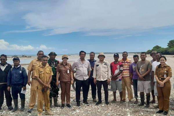 Legislator Partai Perindo Salomiel Arnius Apresiasi Respons Cepat Pemda Kupang Atasi Abrasi di Lahan Bawang Legislator Partai Perindo Salomiel Arnius Apresiasi Respons Cepat Pemda Kupang Atasi Abrasi di Lahan Bawang