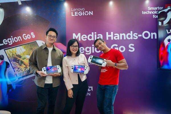 Lenovo Legion Go S Hadir di Indonesia dengan Prosesor Eksklusif AMD Z2 Go Lenovo Legion Go S Hadir di Indonesia dengan Prosesor Eksklusif AMD Z2 Go