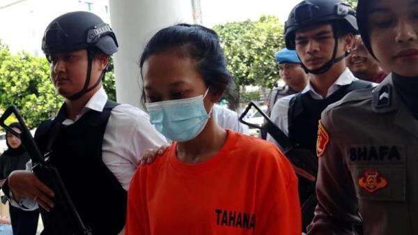 Kronologi Wanita Tewas Ditikam saat Pesta Miras Lesbian di Tempat Kos Bandung Kronologi Wanita Tewas Ditikam saat Pesta Miras Lesbian di Tempat Kos Bandung