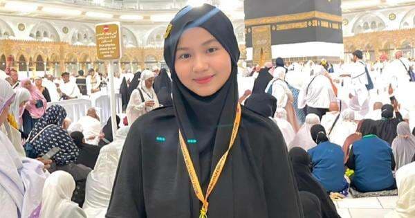 Levina Istiazah Jamaah Haji Termuda Jawa Tengah: Sang Penghafal 15 Juz, Menjawab Panggilan Ilahi di Usia Belia Levina Istiazah Jamaah Haji Termuda Jawa Tengah: Sang Penghafal 15 Juz, Menjawab Panggilan Ilahi di Usia Belia