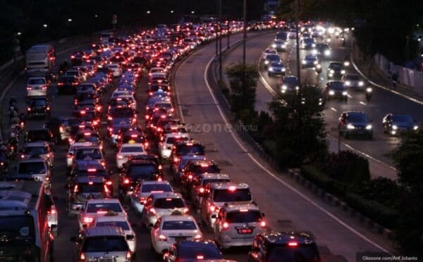 Libur Panjang Kenaikan Yesus Kristus, 759 Ribu Kendaraan Diprediksi Tinggalkan Jabodetabek Libur Panjang Kenaikan Yesus Kristus, 759 Ribu Kendaraan Diprediksi Tinggalkan Jabodetabek
