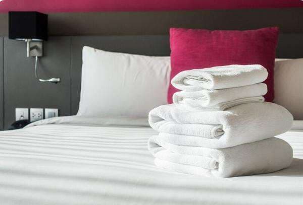 Liburan ke Bali Pilih Kos-kosan atau Hotel? Ini Kelebihan dan Kekurangannya! Liburan ke Bali Pilih Kos-kosan atau Hotel? Ini Kelebihan dan Kekurangannya!