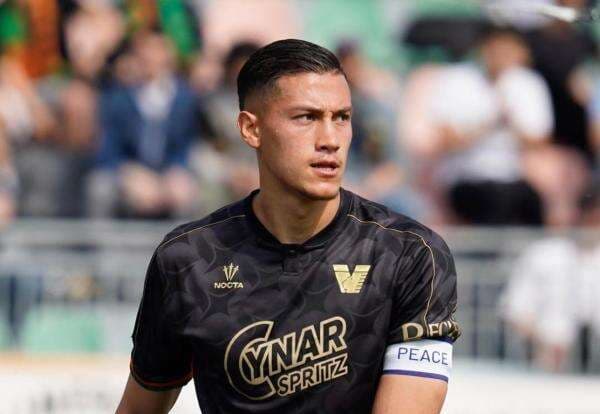 Momen Tijjani Reijnders Jewer Jay Idzes di Laga Venezia vs AC Milan di Liga Italia 2024-2025 Momen Tijjani Reijnders Jewer Jay Idzes di Laga Venezia vs AC Milan di Liga Italia 2024-2025