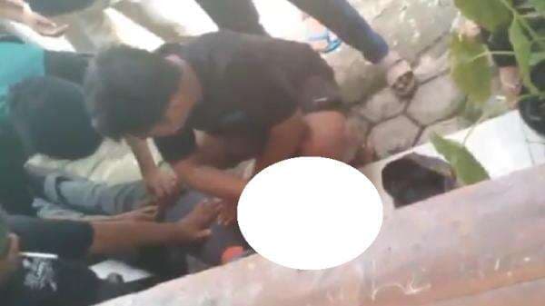 Kabar Duka dari Kediri Jatim, Anggota Linmas Meninggal Dunia saat Bertugas di TPS Kabar Duka dari Kediri Jatim, Anggota Linmas Meninggal Dunia saat Bertugas di TPS