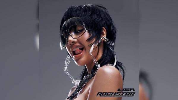 Lisa BLACKPINK Rilis Video Musik Rockstar, Langsung Trending No 2 di YouTube Lisa BLACKPINK Rilis Video Musik Rockstar, Langsung Trending No 2 di YouTube