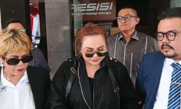 Lisa Mariana Akui Perankan Video Mesum, Kuasa Hukum: Dia Hanya Korban Lisa Mariana Akui Perankan Video Mesum, Kuasa Hukum: Dia Hanya Korban