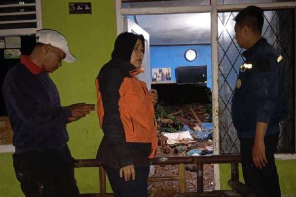 Identitas 3 Korban Longsor di Bojonggenteng Sukabumi, 1 Orang Tewas Identitas 3 Korban Longsor di Bojonggenteng Sukabumi, 1 Orang Tewas
