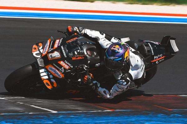 Berkat Jorge Martin, Pembalap Aprilia Lorenzo Savadori Lolos dari Hukuman di MotoGP Republik Ceko 2025 Berkat Jorge Martin, Pembalap Aprilia Lorenzo Savadori Lolos dari Hukuman di MotoGP Republik Ceko 2025