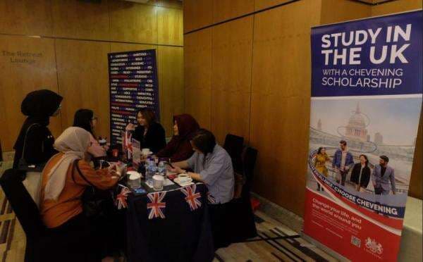 Beasiswa LPDP dan Chevening Tingkatkan Peluang Pelajar Indonesia Kuliah di Inggris Beasiswa LPDP dan Chevening Tingkatkan Peluang Pelajar Indonesia Kuliah di Inggris